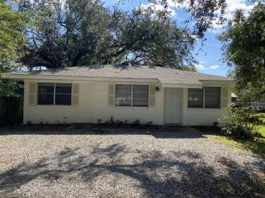 Main picture of 247 W Elm St