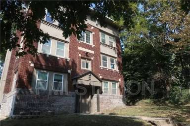 Main picture of 100 N Mersington Ave