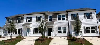 Main picture of 11121 Woodland Creek Way