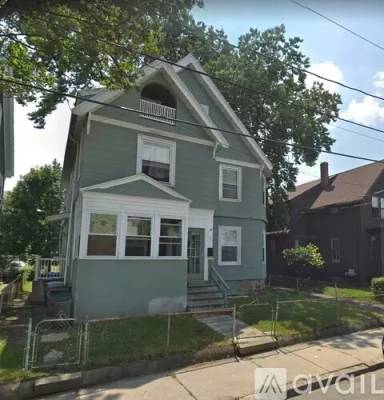 Main picture of 45 Pratt St