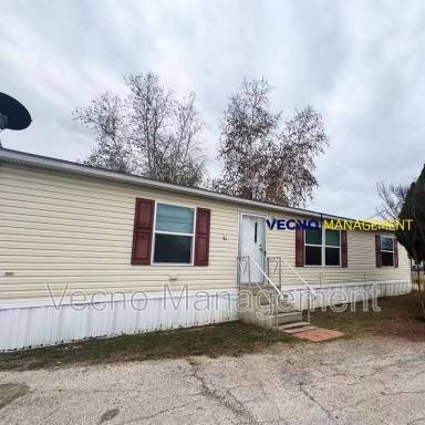 Main picture of 842 Corinne Dr