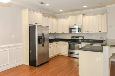 Main picture of 4453 Galway Dr