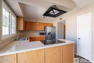 Main picture of 6526 S McAllister Ave Apartments