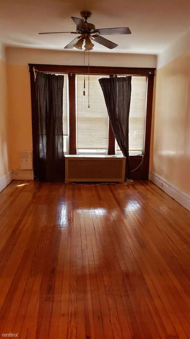 Main picture of 937 71st St