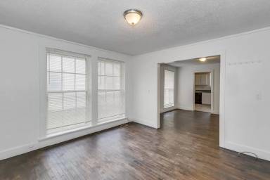 Main picture of 1839 S Madison Ave