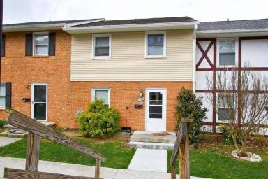 Main picture of 1904 Sussex Rd
