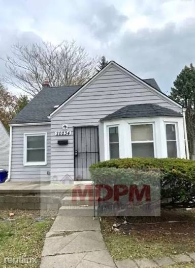 Main picture of 20290 Hickory St