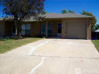 Main picture of 410 S Greengate Dr