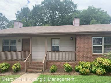 Main picture of 101 Mitchell Cir