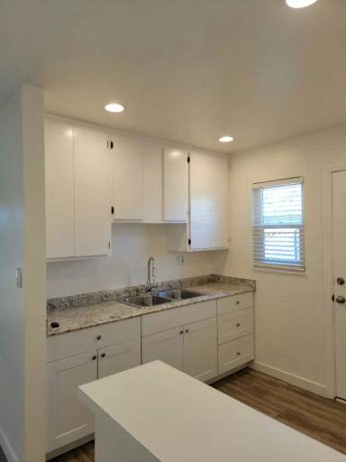 Main picture of 6091 Horton Dr