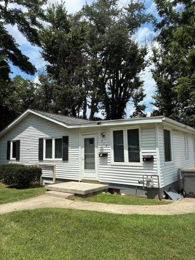 Main picture of 314 W 16th St
