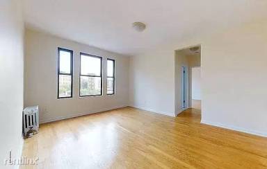 Main picture of 620 W 171st St