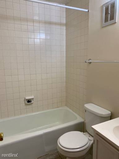 Main picture of 2214 SW 29th Ter