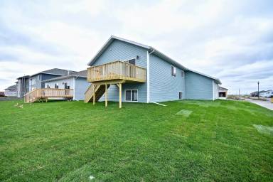 Main picture of 1716 18th St N