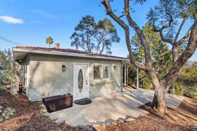 Main picture of 3267 Bernardo Ln