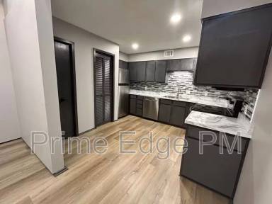 Main picture of 1741 Ridgehaven Ct