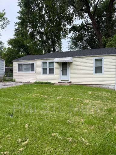 Main picture of 240 Reasor Dr