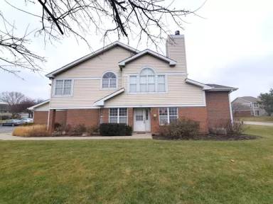 Main picture of 703 W Happfield Dr