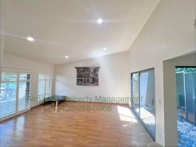 Main picture of 1135 Silver Oak Ct