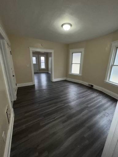 Main picture of 1115 Tonawanda St