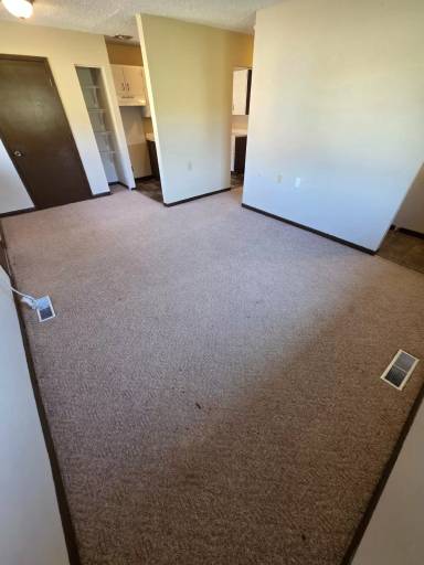 Main picture of 102 8th Ave NW