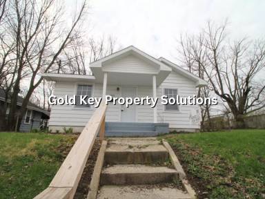 Main picture of 605 W 10th St