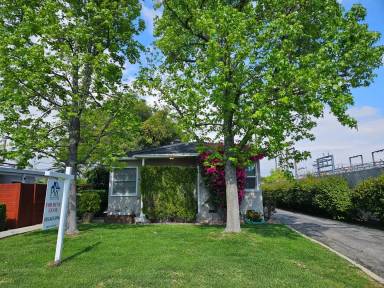 Main picture of 1208 N Cordova St