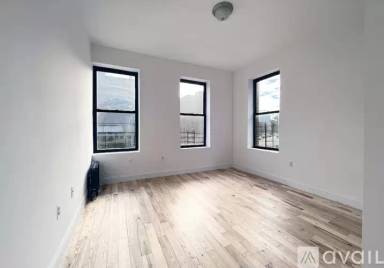 Main picture of 285 St. Nicholas Ave
