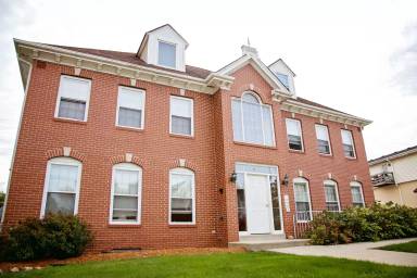 Main picture of 465 473 Grand Ave