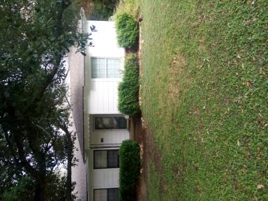 Main picture of 1436 Sheppard St