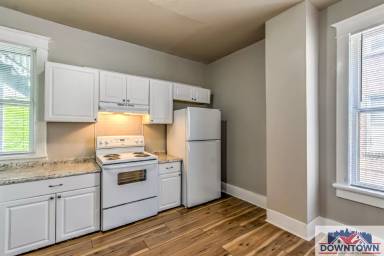 Main picture of 105 4th St