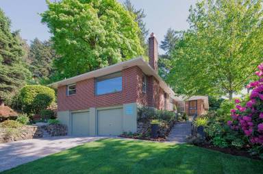 Main picture of 6228 SE Belmont St