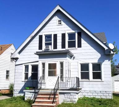 Main picture of 10701 Vernon Ave