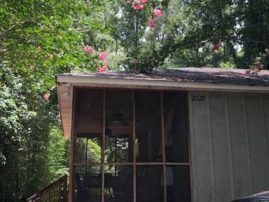 Main picture of 2027 Lee Road 12