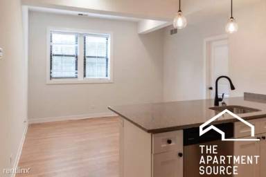 Main picture of 3138 N Seminary Ave