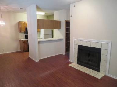 Main picture of 914 W 26th St