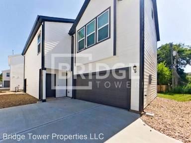 Main picture of 311 Huisache St