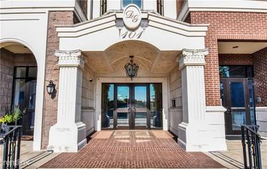 Main picture of 100 S Virginia Ave