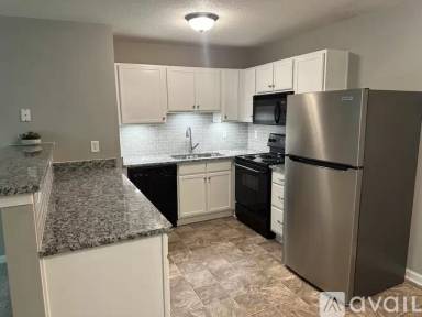 Main picture of 1905 Crest Hollow Dr