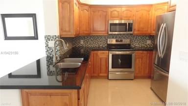 Main picture of 110 S Shore Dr
