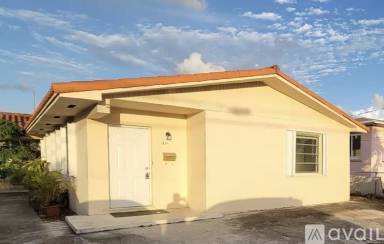 Main picture of 225 NW 48th Pl