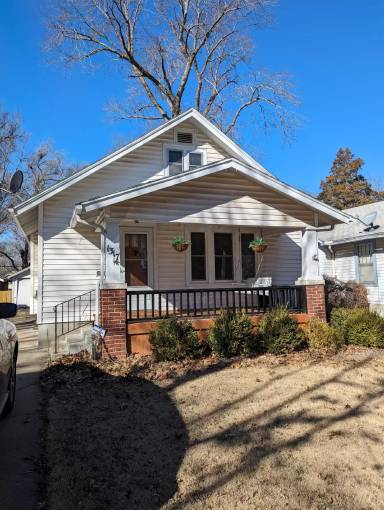 Main picture of 1317 SW Plass Ave