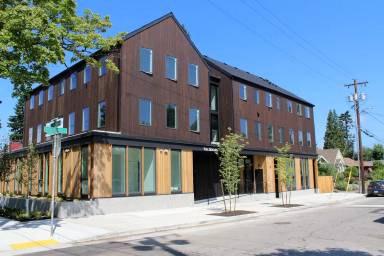 Main picture of 1611 N Rosa Parks Way