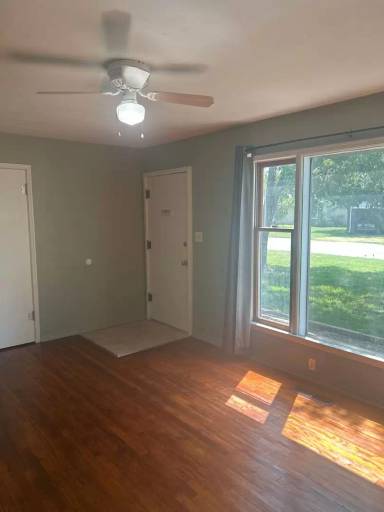 Main picture of 4428 S Osage Ave