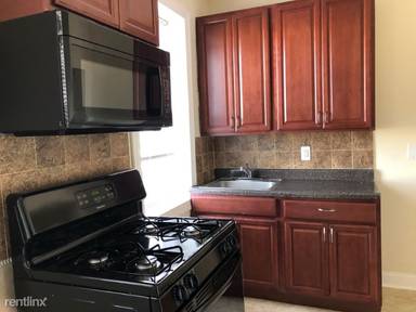 Main picture of 162 Bergen Ave