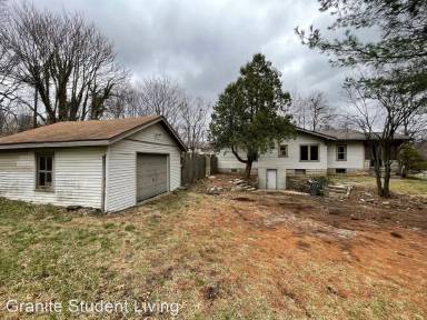 Main picture of 1210 N Arlington Park Dr