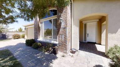 Main picture of 471 Oldenburg Ct