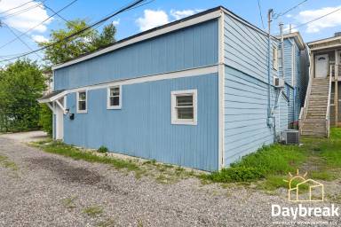 Main picture of 112 E Anderson St