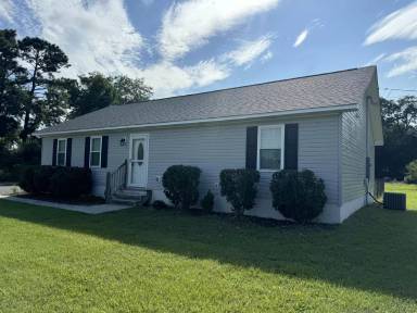 Main picture of 193 Oyster Ln