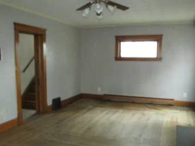 Main picture of 125 Sayers Ave